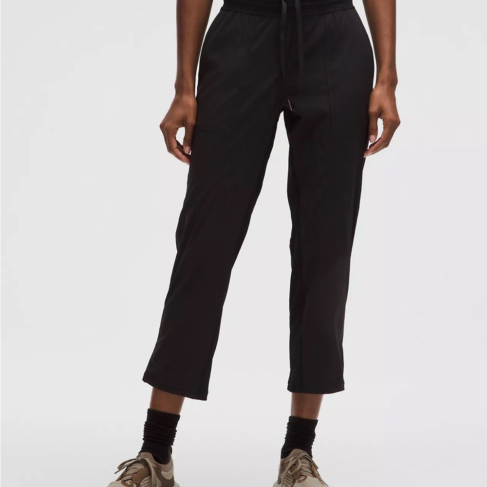 Lululemon Dance Studio Mid-Rise Cropped Pants Black Activewear Athleisure Casual